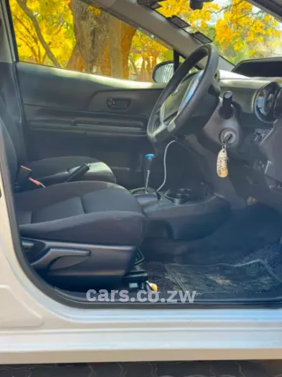 Picture of Toyota Aqua 2017