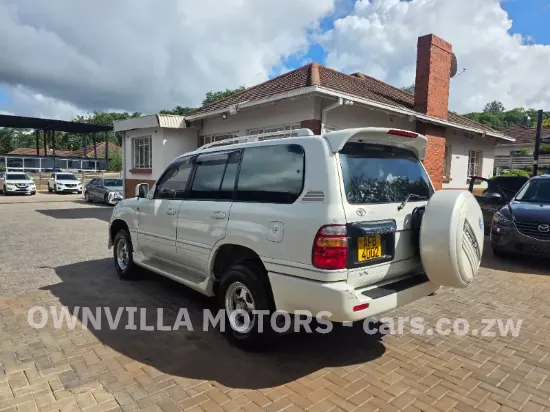 Picture of Toyota Land Cruiser 2004
