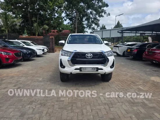 Picture of Toyota Hilux 2023