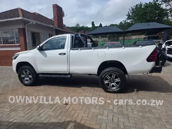 Picture of Toyota Hilux 2023