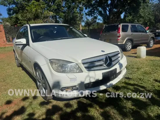Picture of Mercedes Benz C-Class 2010