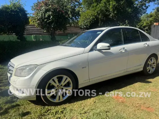 Picture of Mercedes Benz C-Class 2010