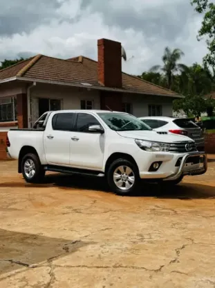 Picture of Toyota Hilux 2016