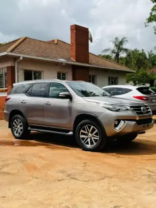 Picture of Toyota Fortuner 2017