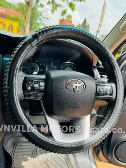 Picture of Toyota Fortuner 2017