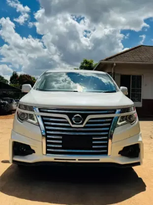 Picture of Nissan Elgrand 2018