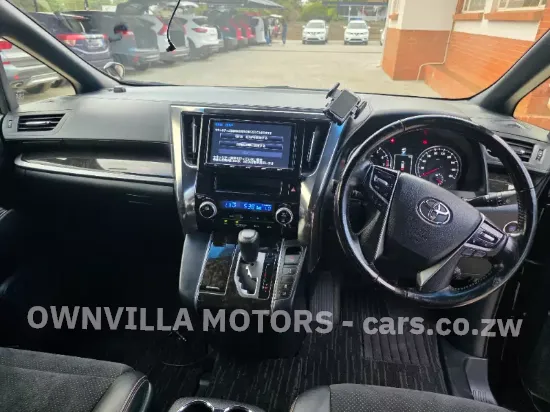 Picture of Toyota Vellfire 2020