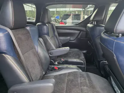 Picture of Toyota Vellfire 2020
