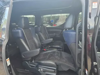 Picture of Toyota Vellfire 2020
