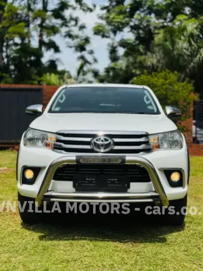 Picture of Toyota Hilux 2017