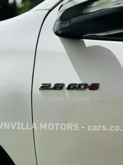 Picture of Toyota Hilux 2017