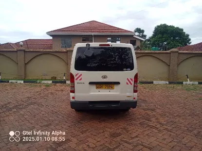 Picture of Toyota Hiace 10 seater (baby quantum) $100