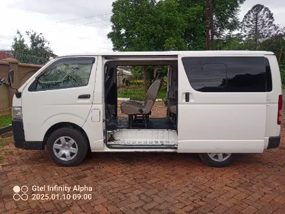 Picture of Toyota Hiace 10 seater (baby quantum) $100