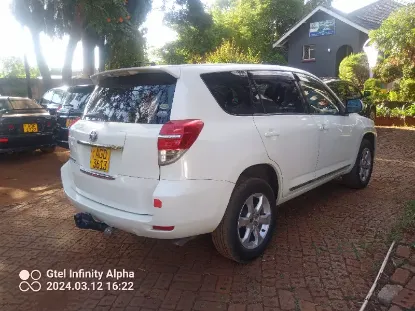 Picture of Toyota Vanguard $80 per day