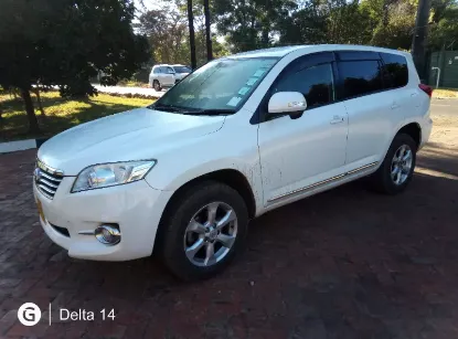 Picture of Toyota Vanguard $80/day plus$300 refundable deposit