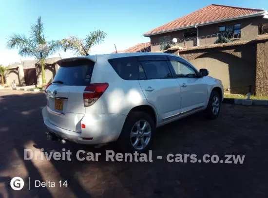 Picture of Toyota Vanguard $80/day plus$300 refundable deposit