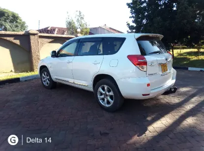 Picture of Toyota Vanguard $80/day plus$300 refundable deposit