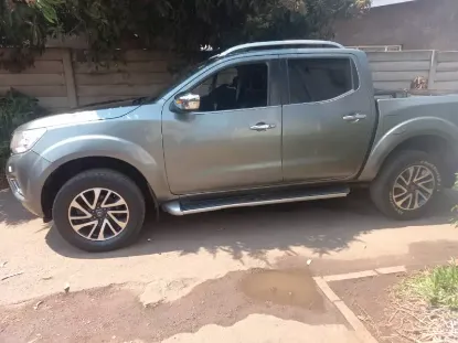Picture of NISSAN NAVARA