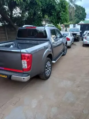 Picture of NISSAN NAVARA