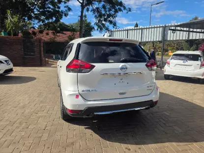 Picture of Nissan X-Trail 2021