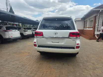 Picture of Toyota Land Cruiser 2019