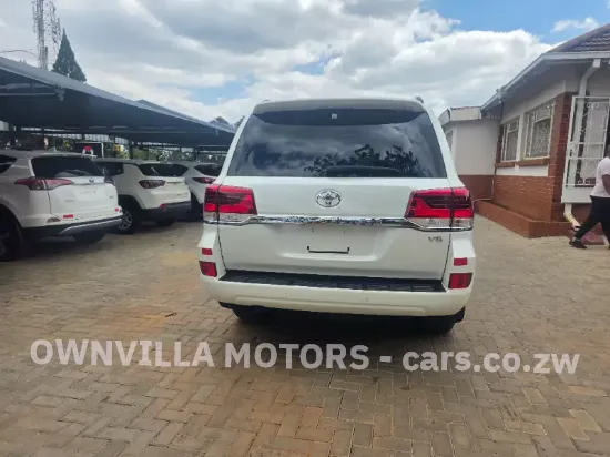 Picture of Toyota Land Cruiser 2019