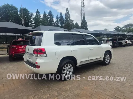 Picture of Toyota Land Cruiser 2019