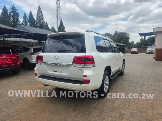 Picture of Toyota Land Cruiser 2019