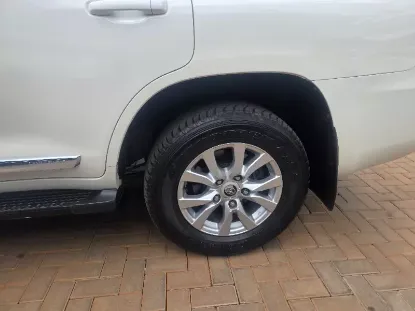Picture of Toyota Land Cruiser 2019
