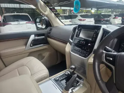Picture of Toyota Land Cruiser 2019