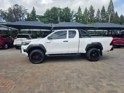 Picture of Toyota Hilux 2021