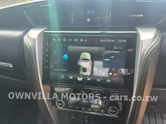 Picture of Toyota Hilux 2021