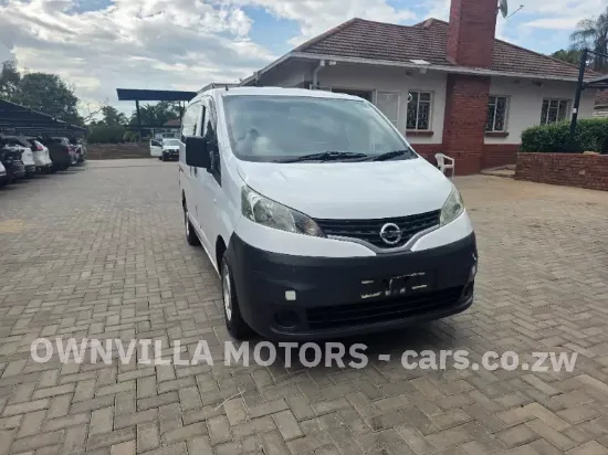 Picture of Nissan NV200 2016
