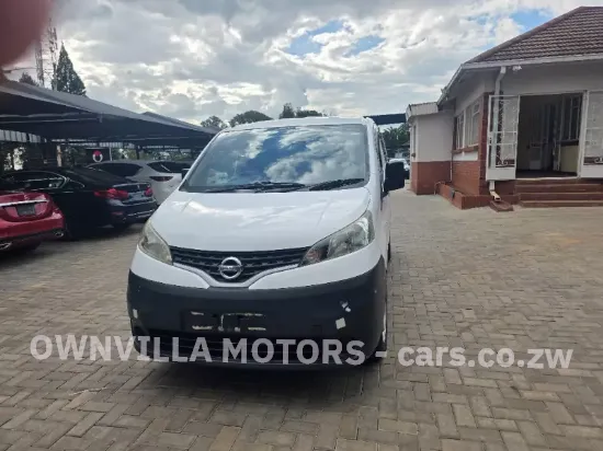 Picture of Nissan NV200 2016