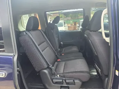 Picture of Nissan Serena 2017