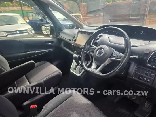 Picture of Nissan Serena 2017