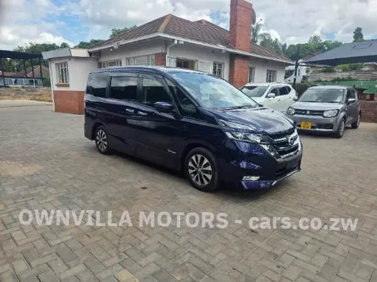 Picture of Nissan Serena 2017