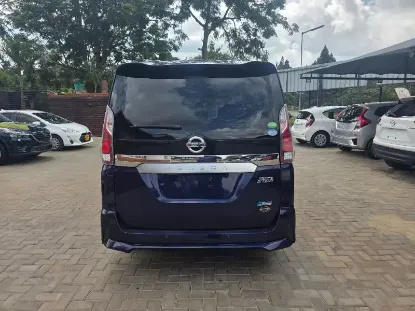 Picture of Nissan Serena 2017