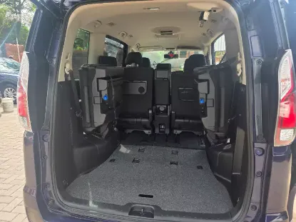 Picture of Nissan Serena 2017