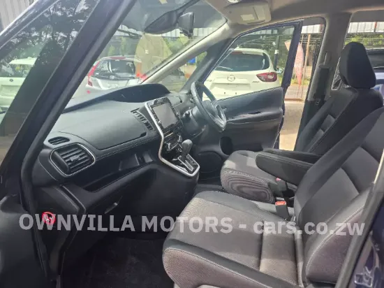 Picture of Nissan Serena 2017