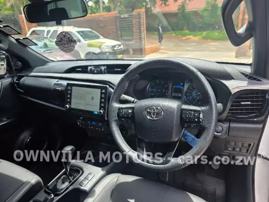Picture of Toyota Hilux 2023