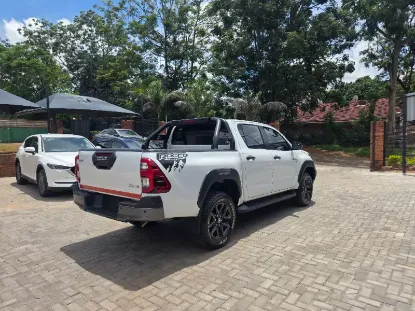 Picture of Toyota Hilux 2023