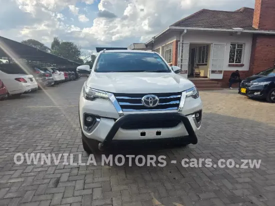 Picture of Toyota Fortuner 2018