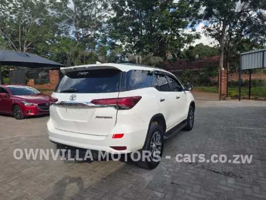 Picture of Toyota Fortuner 2018