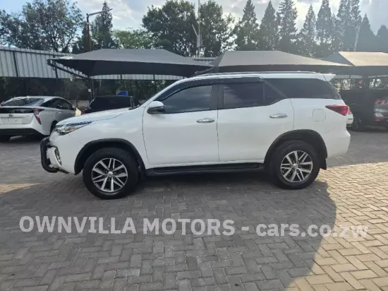 Picture of Toyota Fortuner 2018