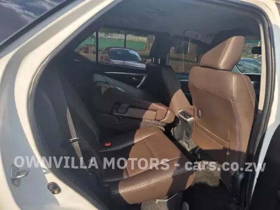 Picture of Toyota Fortuner 2018