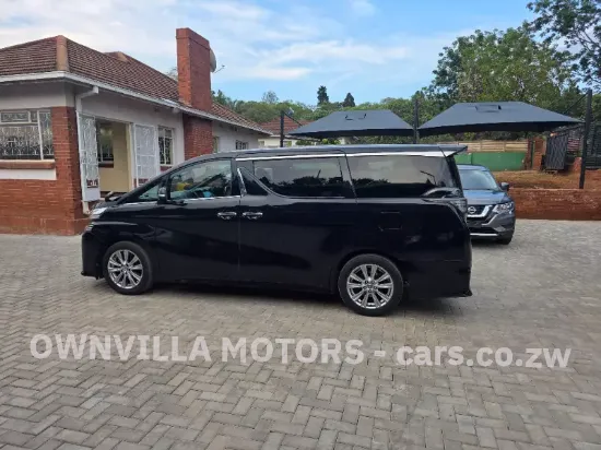 Picture of Toyota Vellfire 2020