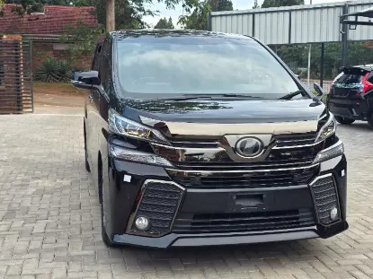 Picture of Toyota Vellfire 2020