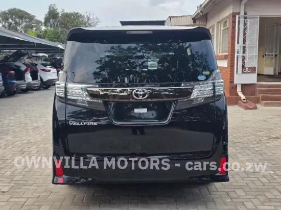 Picture of Toyota Vellfire 2020
