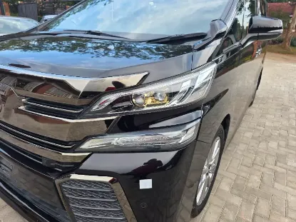 Picture of Toyota Vellfire 2020